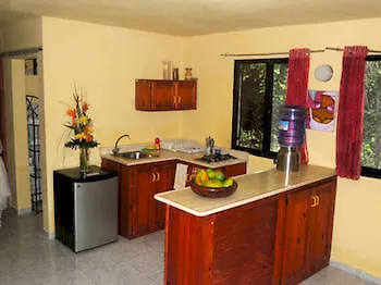 Jurassic Park Otel Las Terrenas 2*,